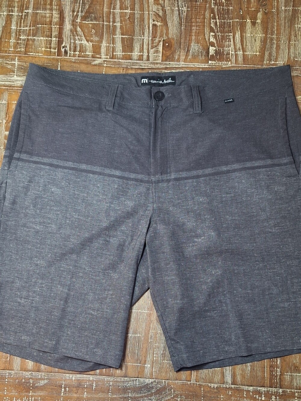 Travis Mathew Golf Shorts Size 42(tag 38) Inseam 10" Gray Lightweight Short